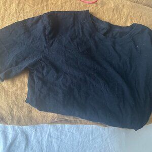 ALO yoga black tee size medium